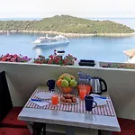 Lägenhet Blue Harmony Sea View
