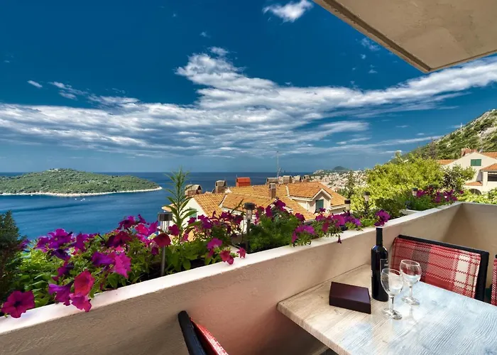 Blue Harmony Sea View شقة *