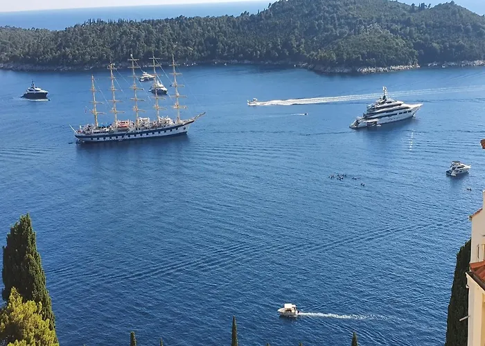 Blue Harmony Sea View דירה *