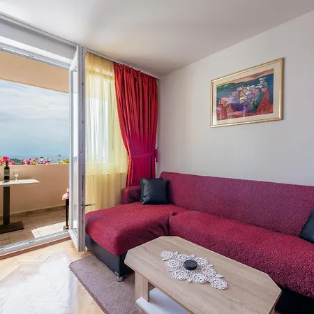 Blue Harmony Sea View Apartment *