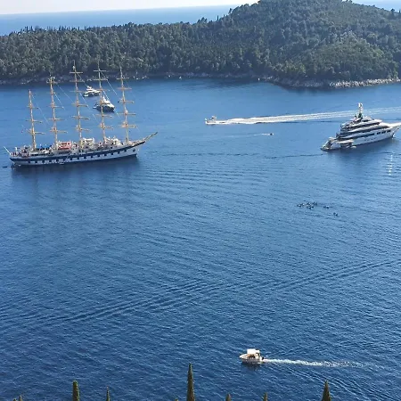 Blue Harmony Sea View Apartman *